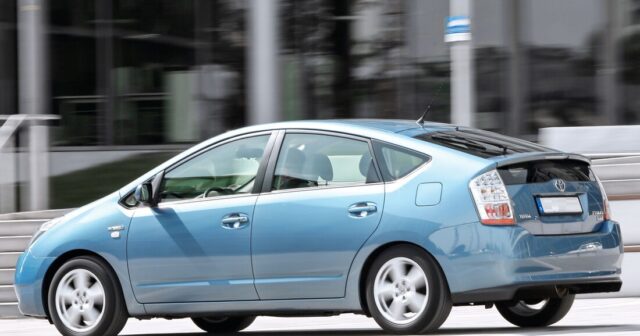 Bakıda “Prius”un törətdiyi dəhşətli qəzanın – VİDEOSU