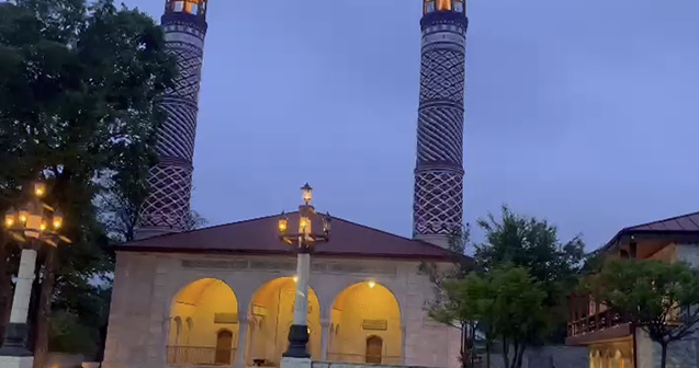 İlk Azan verildi – Video