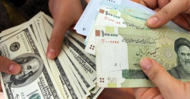 İran pulu çökdü: dollarının məzənnəsi rekord həddə çatdı
