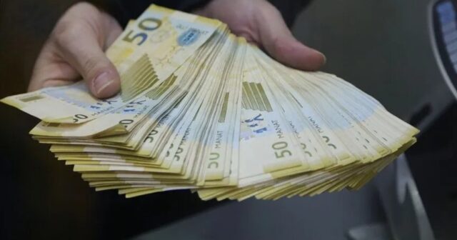 Bu şəxslərə maaşdan əlavə 600 manat pul veriləcək – FOTO