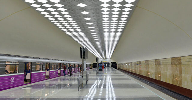 Metroda TEXNİKİ NASAZLIQ – Sərnişinlər çaşqınlıq yaşadı
