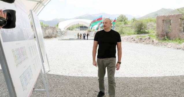 Kəlbəcər şəhərində ilk yaşayış məhəlləsinin təməli qoyuldu