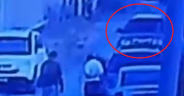 Azərbaycanda dəhşətli qəza: Maşını arxaya verərkən azyaşlının üzərindən keçdi – VİDEO