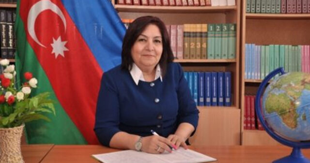 Qalmaqallı direktor nazirliyi və təhsil idarəsini məhkəməyə verib