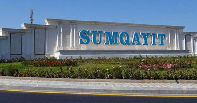 Sumqayıtda 20 yaşlı gənc sevdiyi qıza görə canına qıydı – FOTO