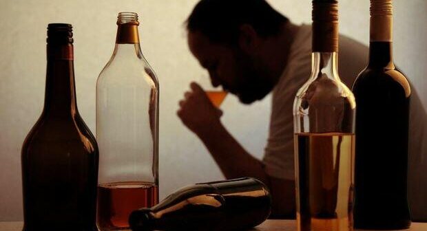 Alimlər alkoqolun yaratdığı 60 xəstəliyi müəyyən ediblər