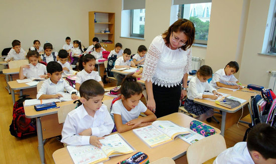 DƏRSLƏN 1 SENTYABRDA BAŞLAYIB 14 İYUNDA BİTSİN… – EKSPERTDƏN TƏKLİF