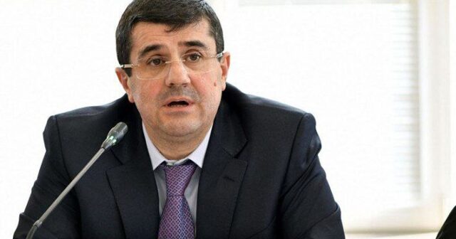Araik Arutyunyan “istefa verəcək”