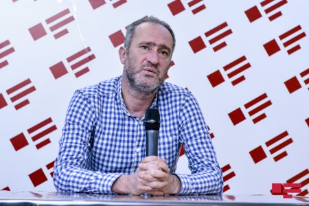 TANINMIŞ JURNALİST ÖLÜM AYAĞINDADIR..