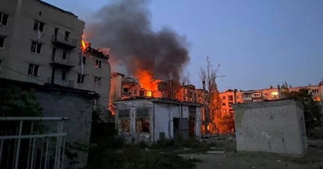 RUSİYA DONETSKİ RAKETLƏ VURDU: ÖLƏNLƏR VAR