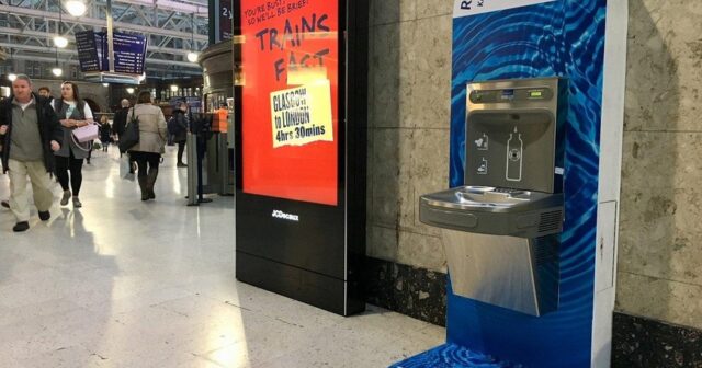 Metro və qatarlarda pulsuz su paylanacaq – Fransada