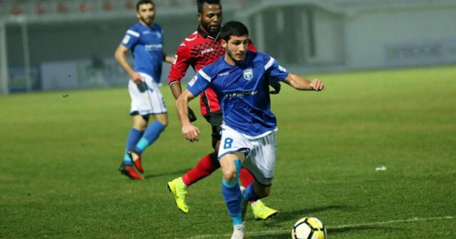 Azərbaycanda futbolçu keçmiş klubunu məhkəməyə verdi