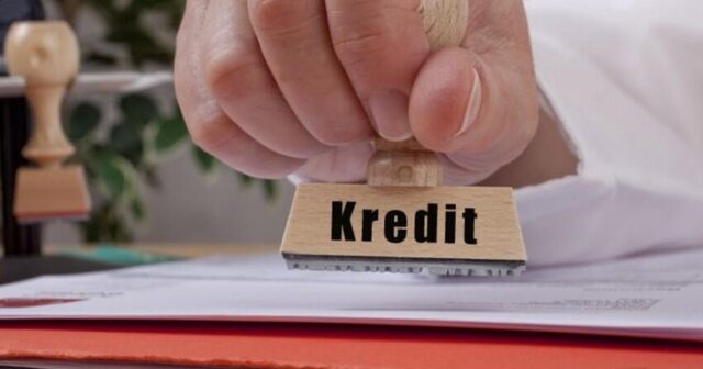 Azərbaycanda pensiyaçılara kredit niyə çətinliklə verilir? – ARAŞDIRMA
