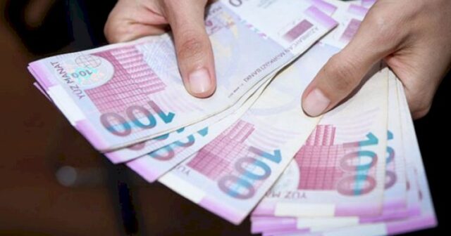 Gələn il pensiya və maaşlar nə qədər artacaq?