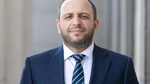 Ukraynanın yeni Müdafiə naziri KİMDİR? – DOSYE