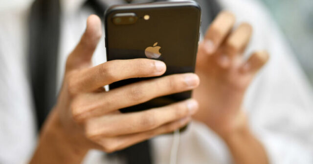 Çində QƏRİBƏ QADAĞA – Dövlət işçiləri “iPhone” işlədə bilməyəcək
