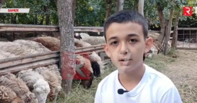 Bir günə məşhurlaşan uşaq danışdı (VİDEO)