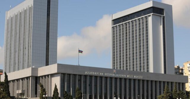Milli Məclisin deputatlarının tətili başa çatdl
