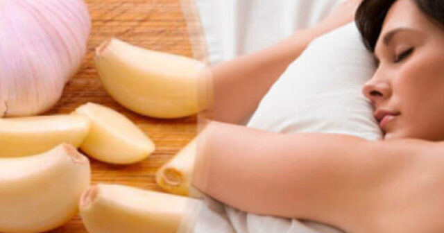 GECƏ YASTIĞINIZIN ALTINA SARIMSAQ QOYUN – PARAZİTLƏRİ ÖLDÜRÜR