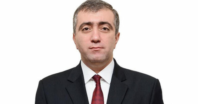Prezident Arif Məmmədovu işdən çıxardı