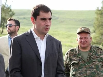 ERMƏNİSTANDA BU TOY SİYASİ GÜNDƏM OLDU