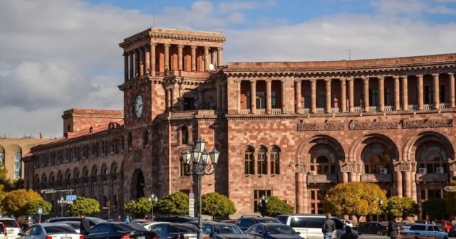 TELEKANALLAR  İRƏVANIN HAVASI HAQDA MƏLUMAT VERİR