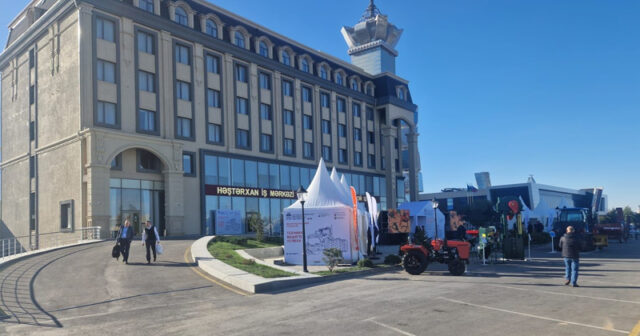 Keçmiş işçisi “Volqa Hoteli”ni məhkəməyə verdi