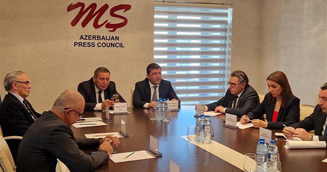 Mətbuat Şurası və MEDİA müzakirələr apardı