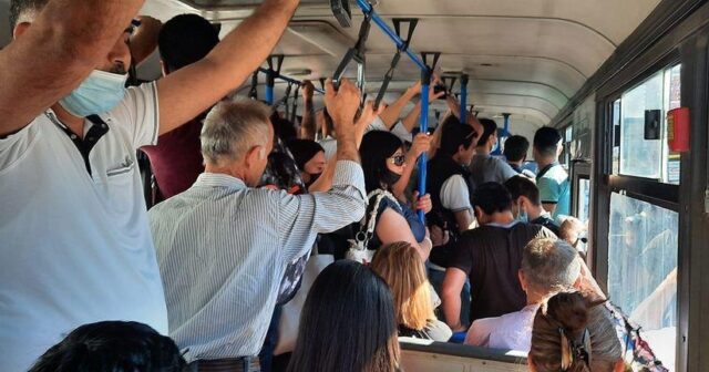 Bakıda avtobusda şok olay: qadına nömrə vermək istədi, cavabın belə aldı – ANBAAN VİDEO