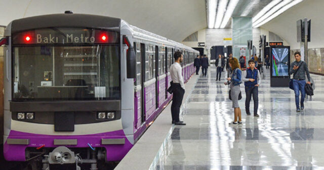 Bakı metrosunda problem: Sərnişinlər qatardan düşürüldülər