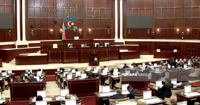Hikmət Babaoğlu deputatların kompüterlərinin yenilənməsini istəyib