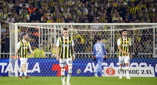 “Fənərbağça”nın 19 oyunluq məğlubiyyətsizlik seriyası qırıldı (VİDEO)