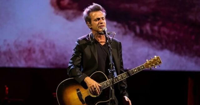 “FRANSA, İTALİYA GƏZMƏKDƏNSƏ KARAKÖYDƏ DÖNƏR YEYƏRƏM” – TEOMAN