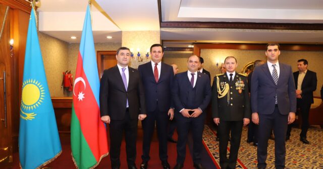 Qazaxıstanda Zəfər Günü münasibətilə möhtəşəm tədbir keçirildi – FOTOLAR