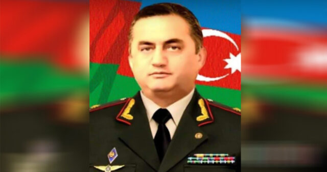 “Təkcə Nizami ilə mən yemişəm?” – Generalla polkovnik üzləşdi