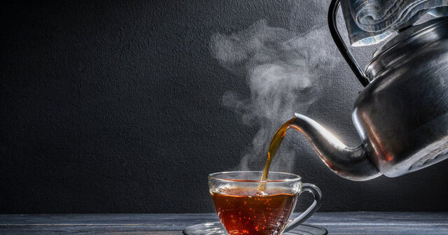 Yeməkdən sonra çay içənlərin nəzərinə – Bu xəstəliyə səbəb olur