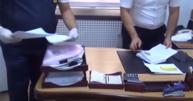 İş adamı vəzifəli şəxslərlə görüşə gizli kamera ilə gedibmiş