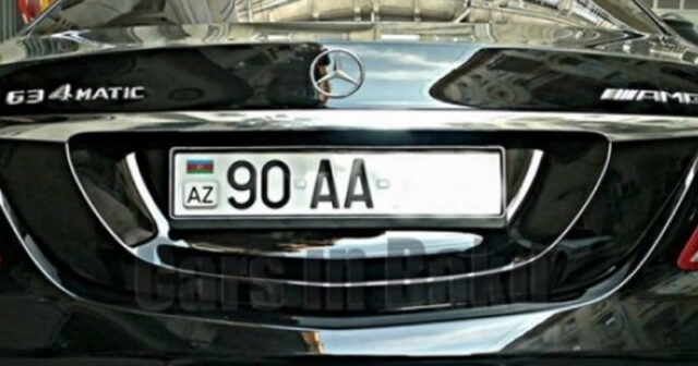 “AA” seriyalı nömrəni axtarışda olan avtomobillə taxıb idarə edirmiş