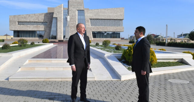 İlham Əliyev Neftçala rayonuna səfər edib (FOTO)