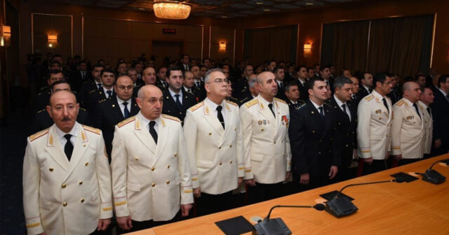 Prezidentin general rütbəsi verdiyi gömrükçülər (FOTO)