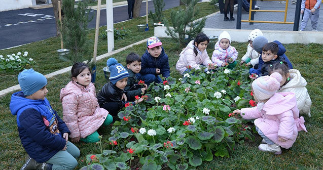 Nəsimidə növbəti “Abad həyət” sakinlərin istifadəsinə verildi – Fotolar
