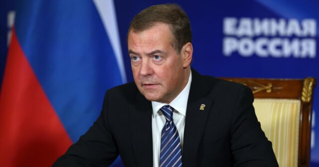 Medvedev rusları və ukraynalıları bir xalq adlandırdı