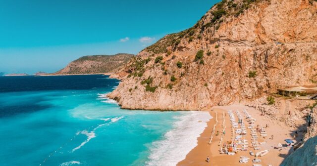 Türkiyə 2023-cü ili rekord qıran turizm rəqəmləri ilə tamamlayır