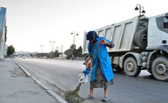 Təmizlik işçiləri niyə yol qəzalarının qurbanı olur? – Açıqlama