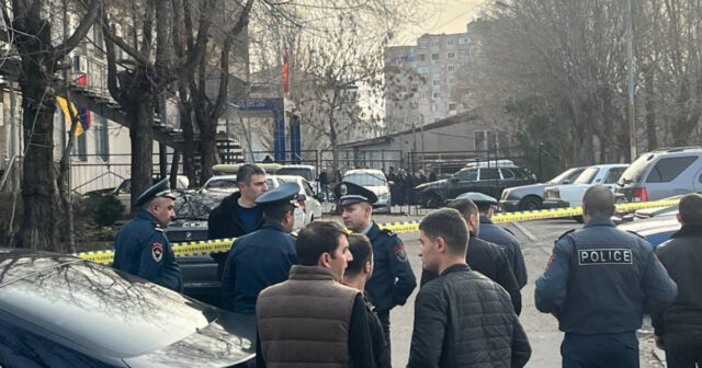 İrəvanda polis bölməsinə hücumla bağlı 2 nəfər həbs edilib