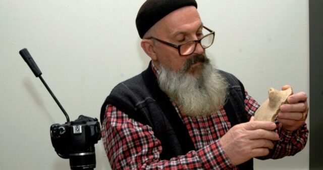 Tufan Axundov vəfat etdi