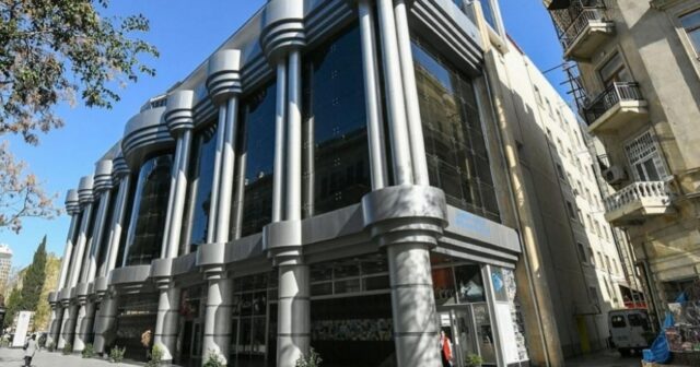 Gənc Tamaşaçılar Teatrının aprel repertuarı açıqlanıb