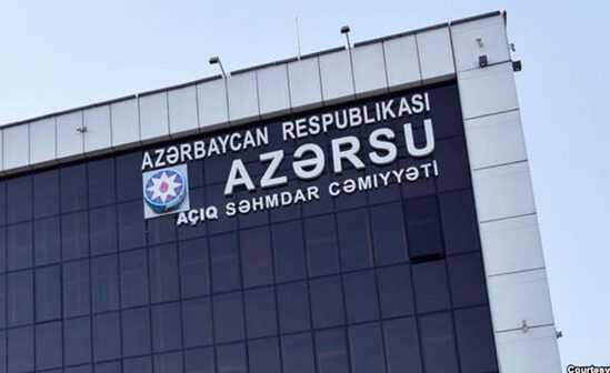 “Azərsu” 10 gündür kanalizasiya quyusuna qapaq tapmır – Foto