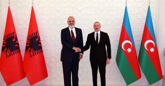 Azərbaycan Prezidentinin Albaniyanın Baş naziri ilə təkbətək görüşü olub
