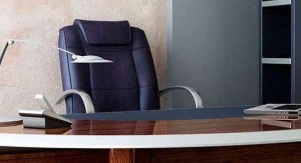 11-ci sinif şagirdinin ana olduğu məktəbin direktoru işdən çıxarıldı